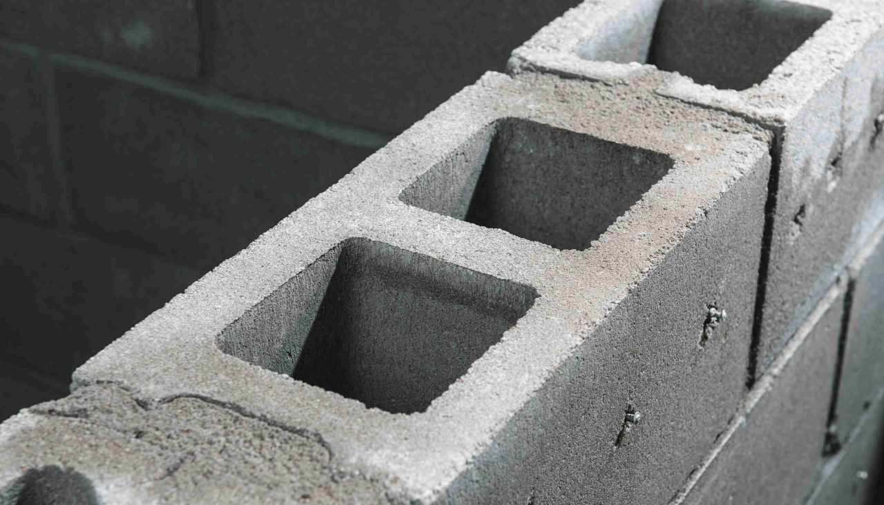Schienensystem mit AT-Modul installieren